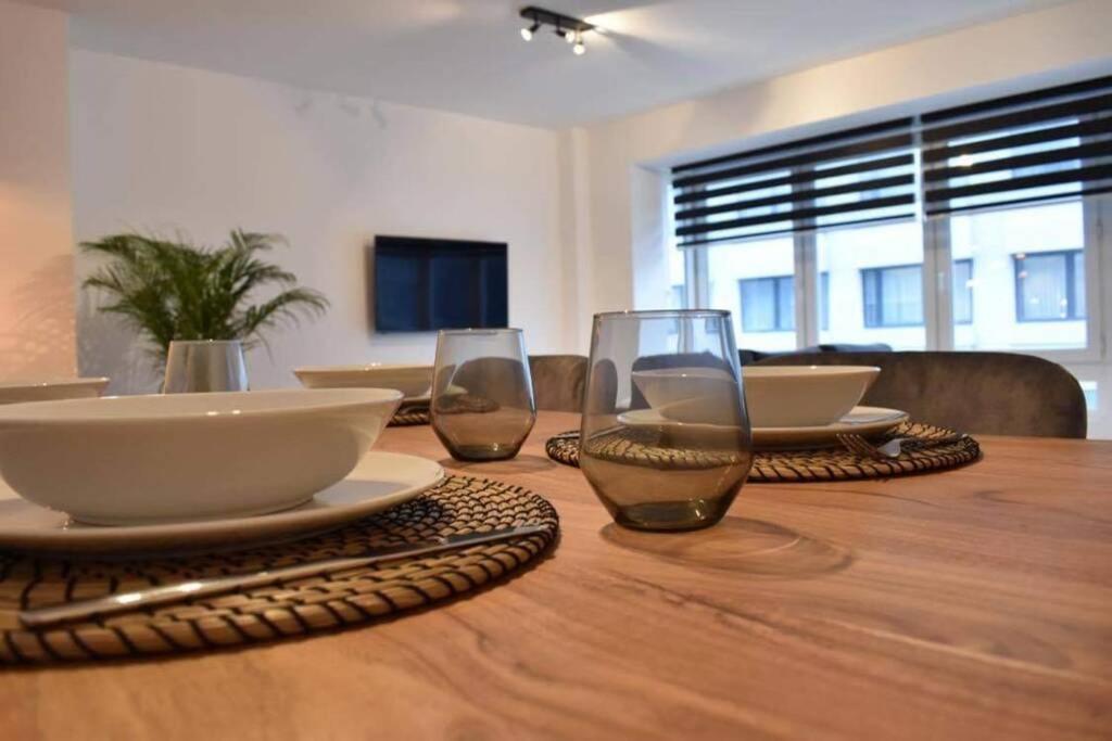 Vernieuwd Appartement Op 200M Van De Zee Ostende Kültér fotó