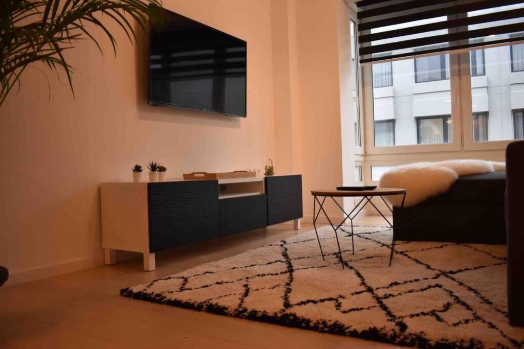 Vernieuwd Appartement Op 200M Van De Zee Ostende Kültér fotó